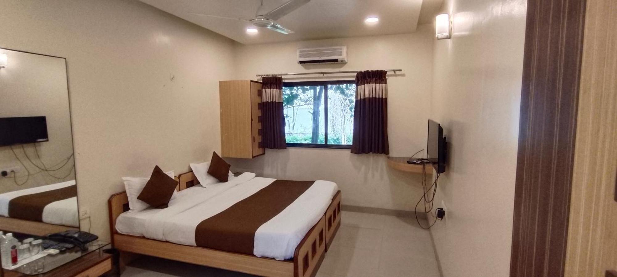 Aquarius Resort Gorhe Khurd Экстерьер фото