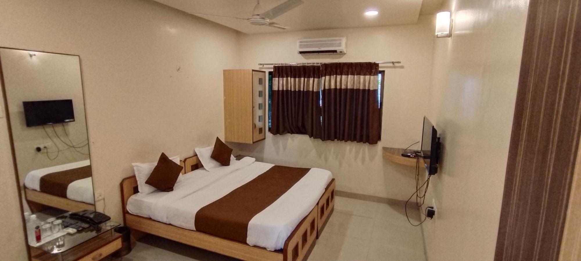 Aquarius Resort Gorhe Khurd Экстерьер фото